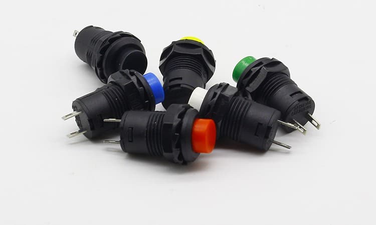 Boton Pulsador con bloqueo 12mm SPST