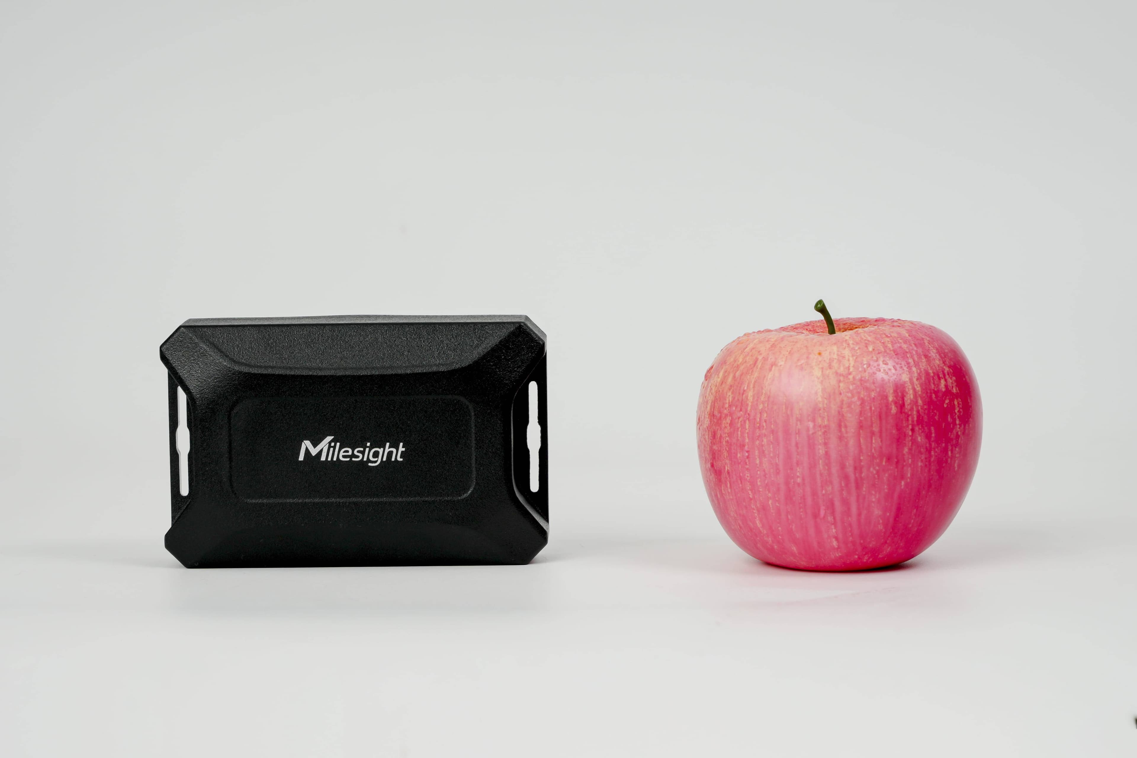 Rastreador GPS LoRaWAN AT101-915M Milesight