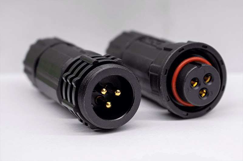 Conector IP67 ZE13 3P 20 Amperes Volante Volante